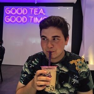 Meet your Posher, Andrew